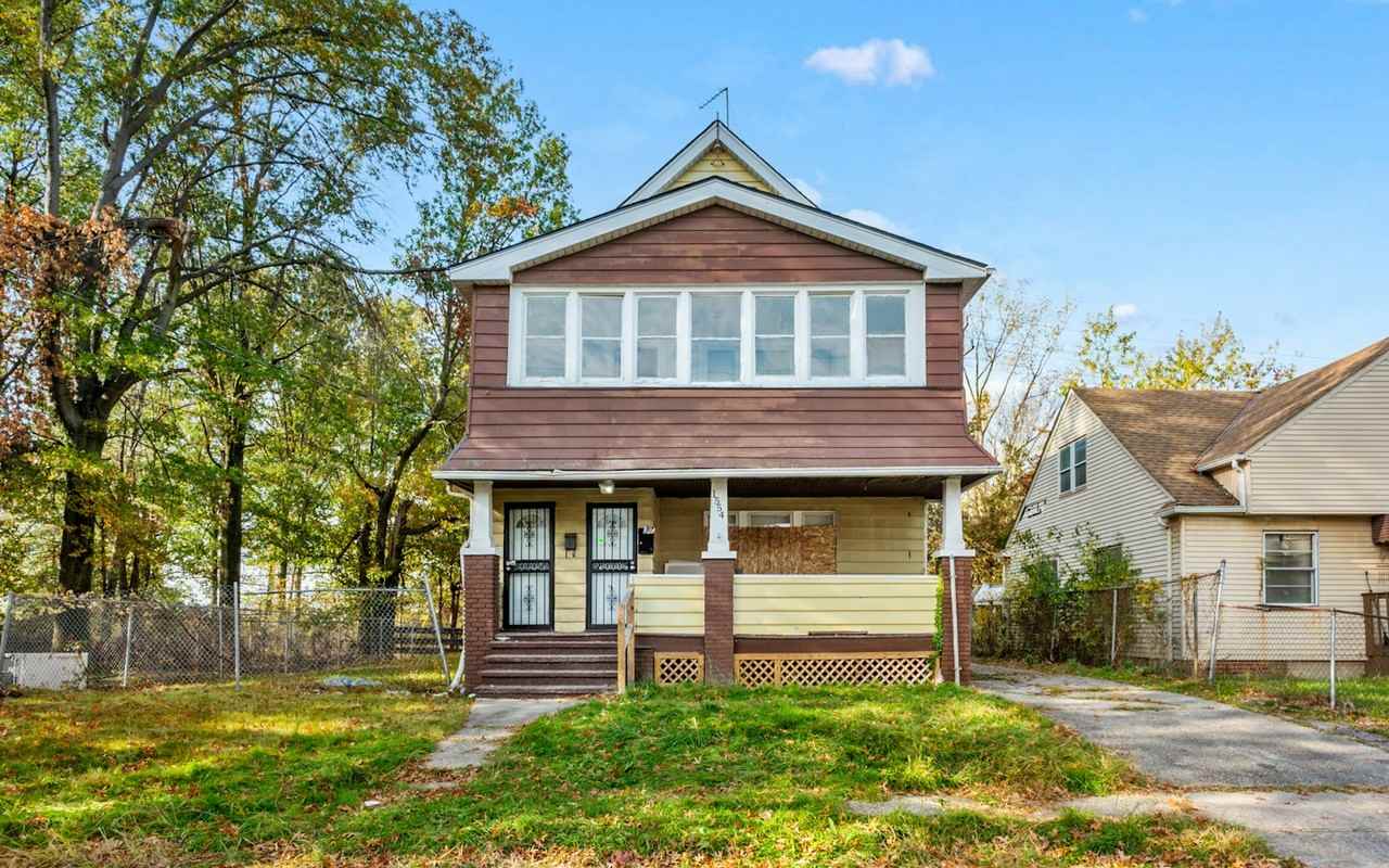 1554 Larchmont Rd #B - Photo 2 of 26