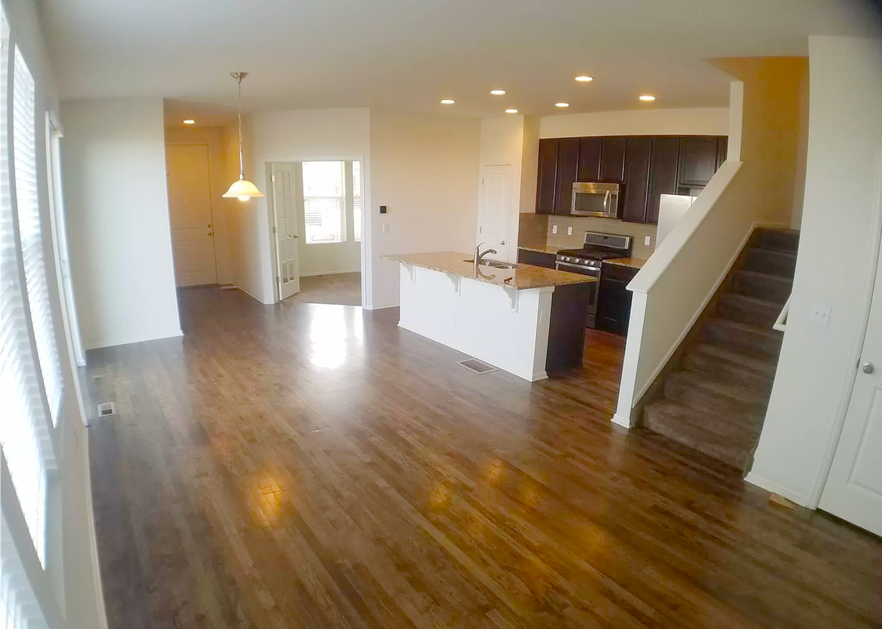 10771 28th Place - Photo 3 of 29