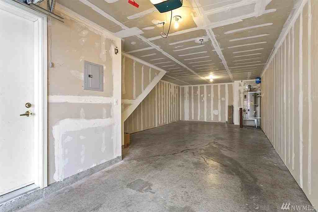 16125 Juanita Woodinville Way Northeast, Unit 2004 - Photo 2 of 19