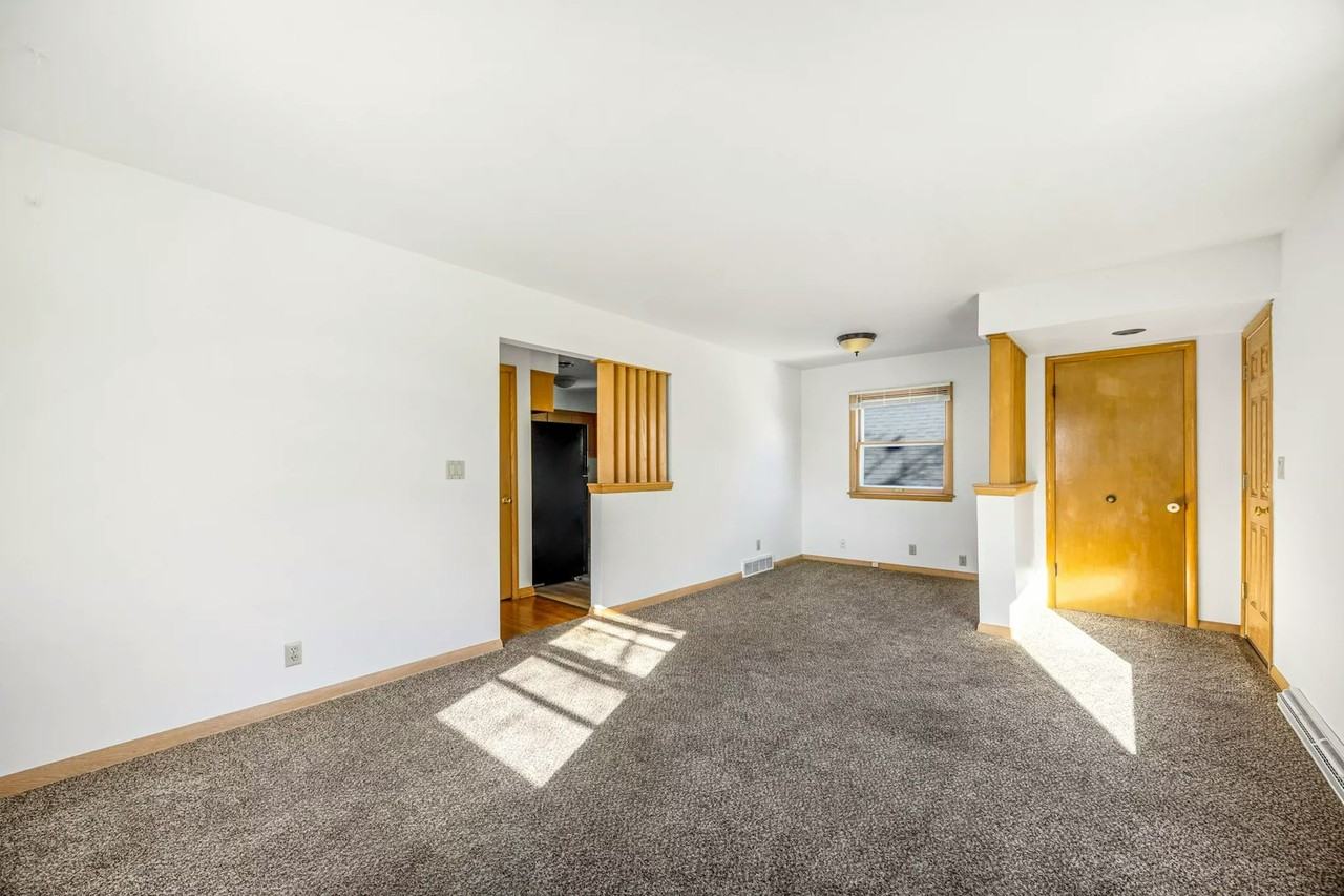 2137 South 71st Street, Unit 2139 (upper) - Photo 3 of 19