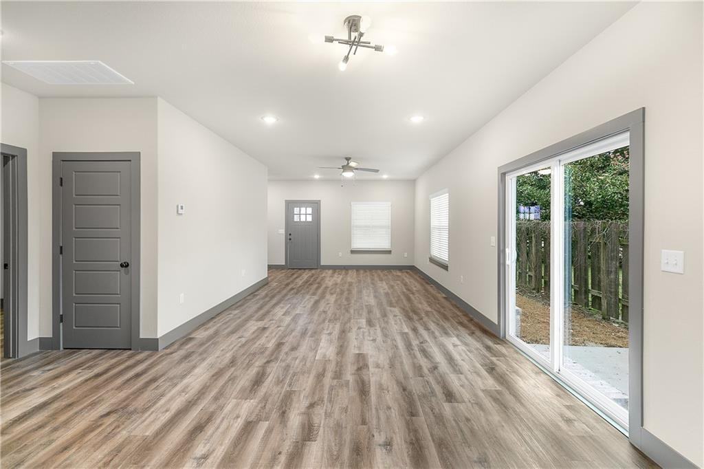 125 South Skilern Street - Photo 2 of 26