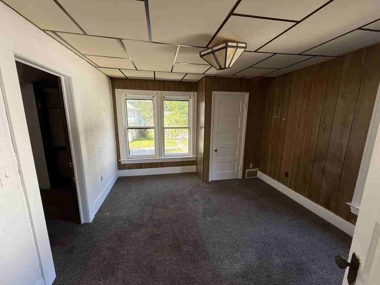 74 Washington Street - Photo 3 of 6