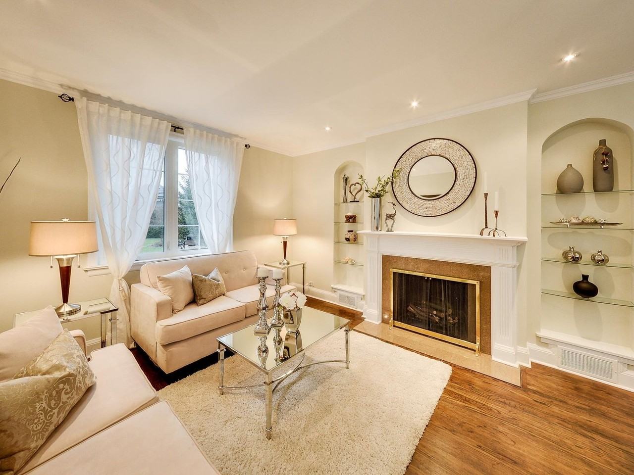 1026 Kipling Ave - Photo 2 of 8