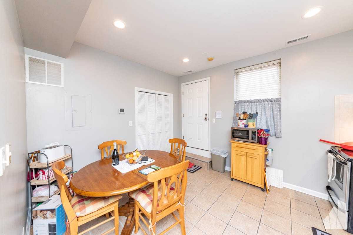 3906 W Belmont Ave #1 - Photo 6 of 13