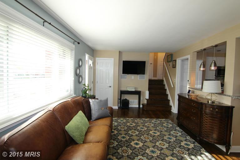 5329 Truman Ave - Photo 3 of 27