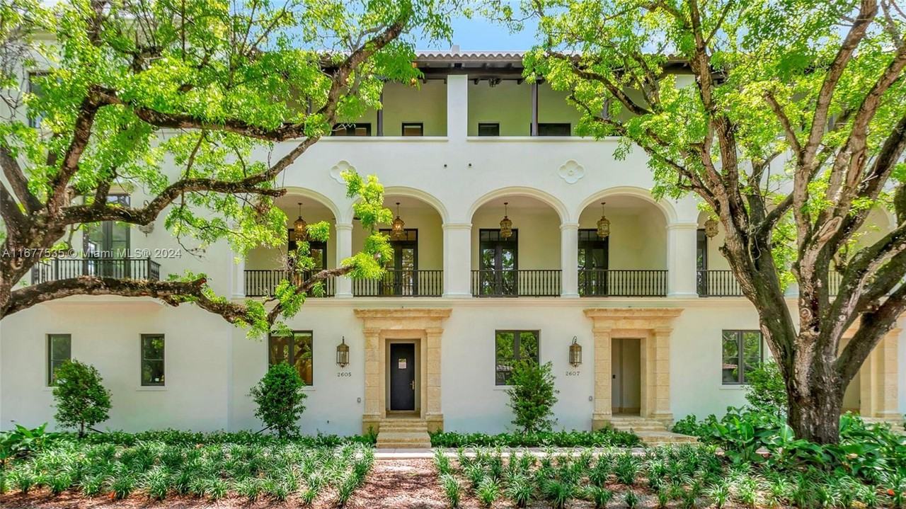 2607 Anderson Rd - Photo 2 of 50