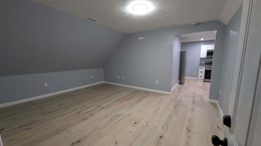 60 Dunham St Unit 3 - Photo 2 of 11