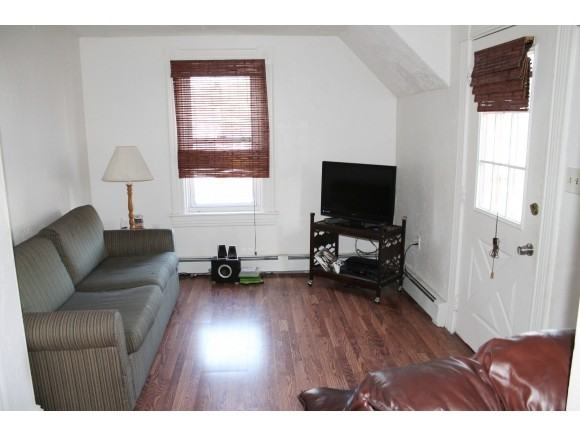 77 Liberty St - Photo 2 of 18