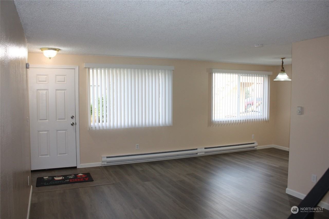 8705 8th Ave W Apt 3 - Photo 3 of 18