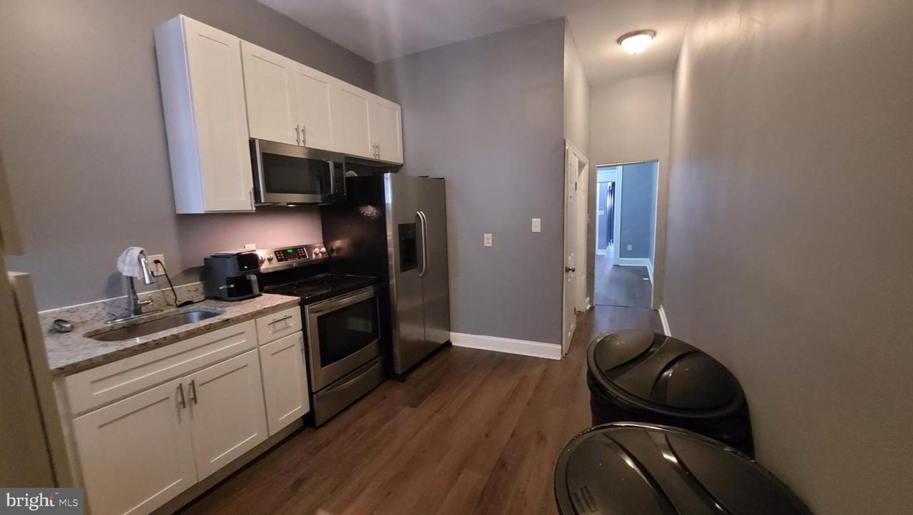 2617 E Preston St - Photo 2 of 10