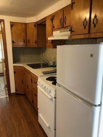 99 Chestnut St Unit 2 - Photo 3 of 10