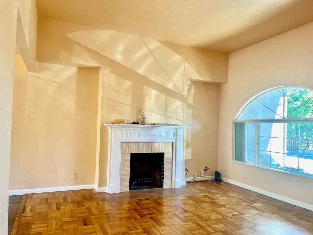 331 Terminal Ave - Photo 3 of 24