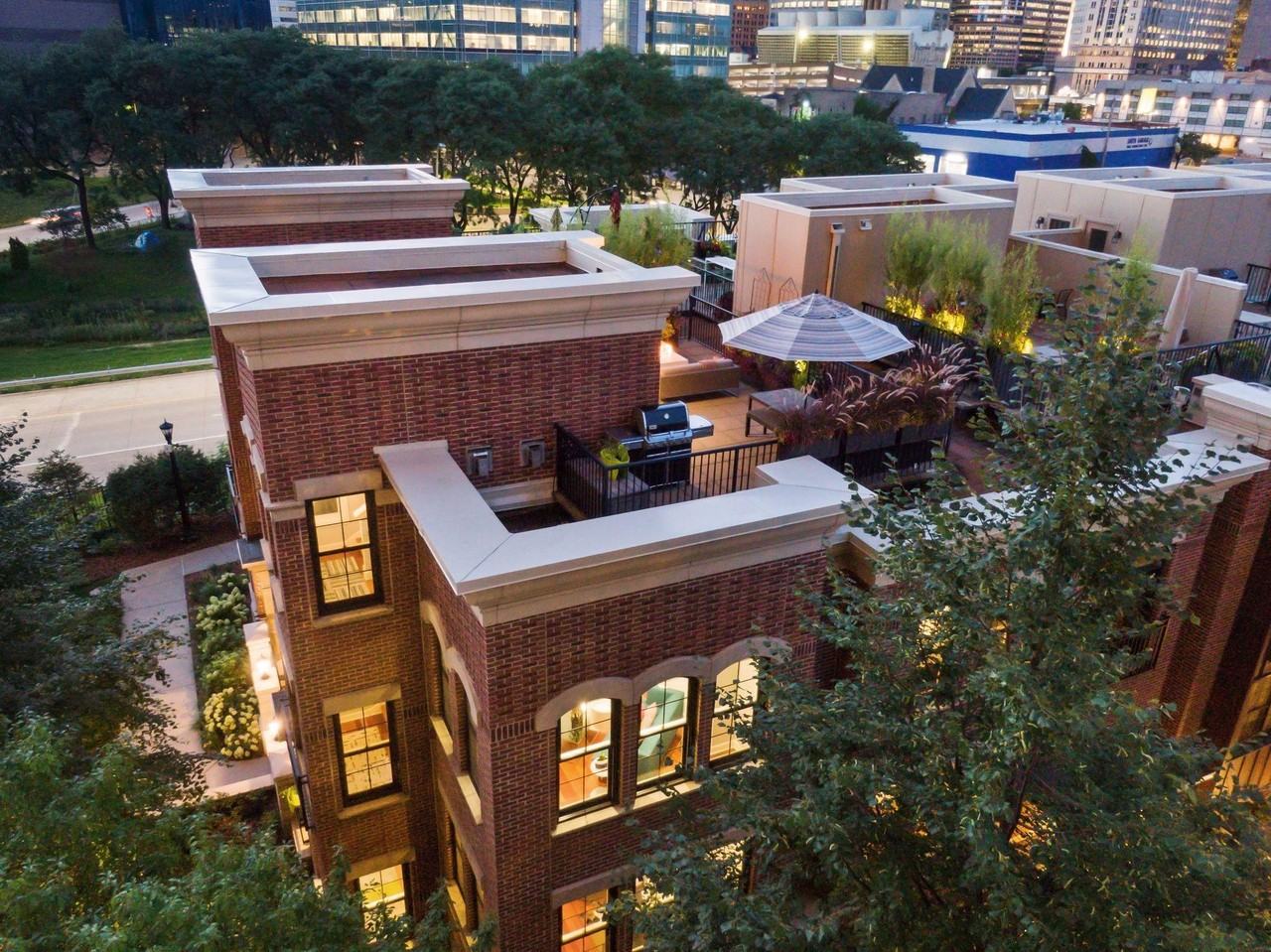 513 S 10th St - Photo 2 of 50