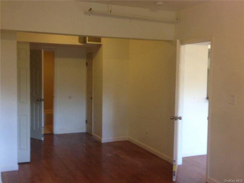 18 Cedar St - Photo 2 of 11