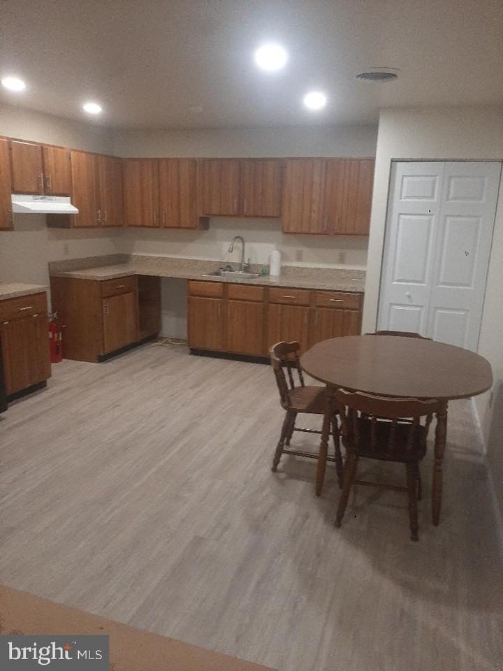 8 W Main St - Photo 2 of 14