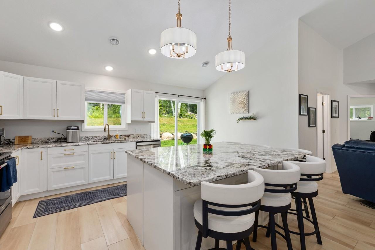 31310 Summer Dr - Photo 2 of 22