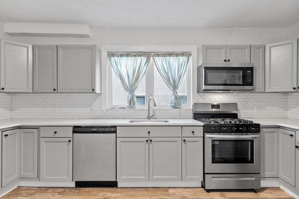 11 Bowdoin St - Photo 3 of 6