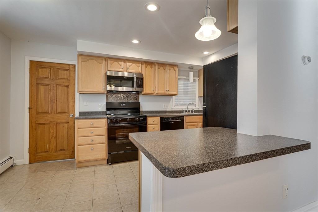 6 Warner St - Photo 3 of 31