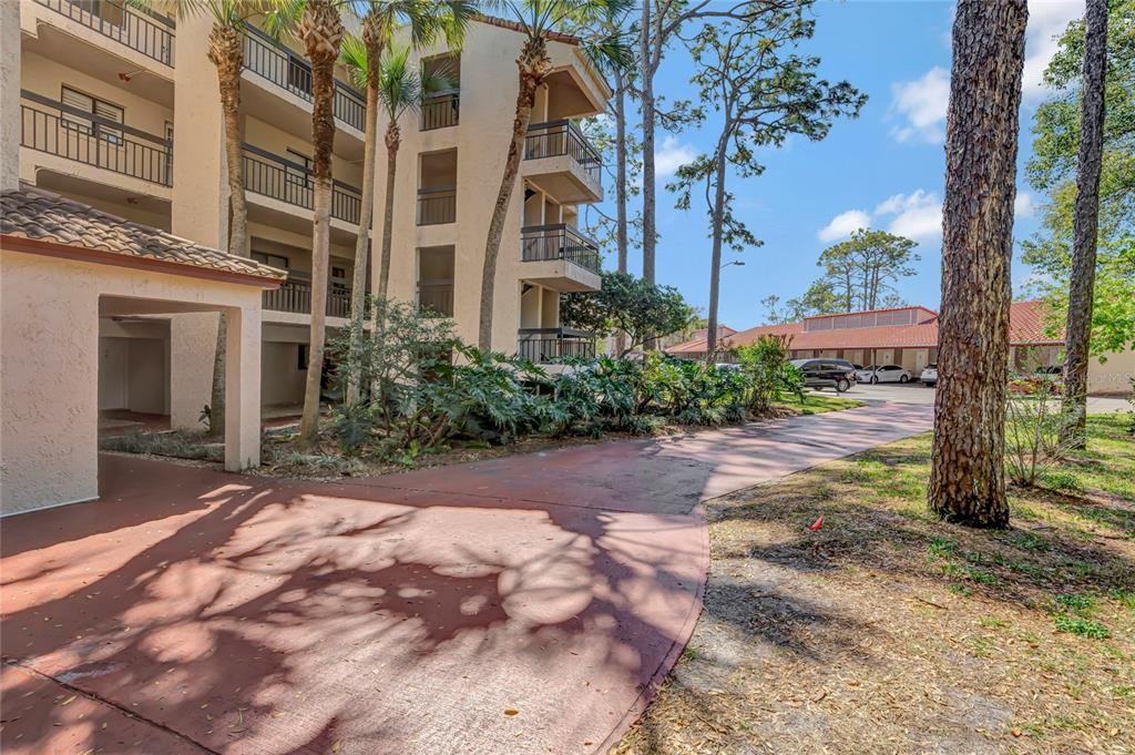 1158 Carmel Cir Apt 220 - Photo 2 of 35