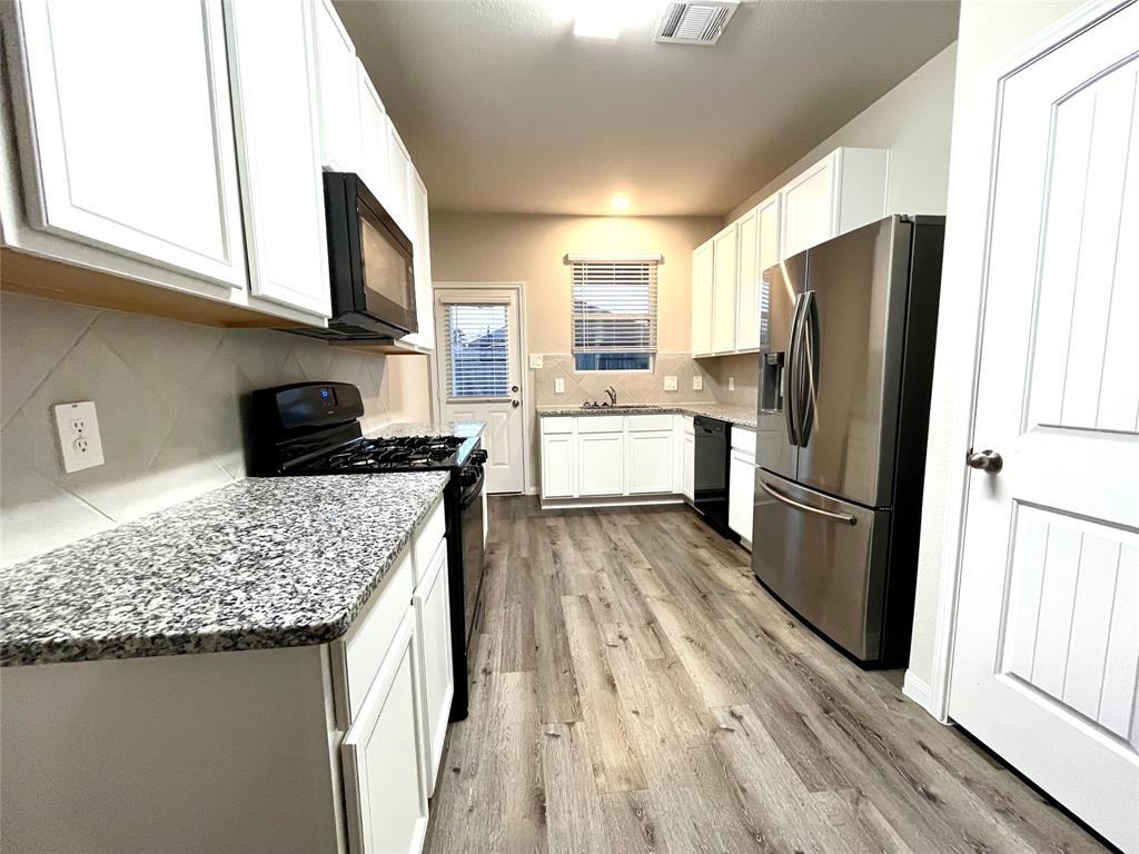 108 Pronghorn Dr - Photo 3 of 20