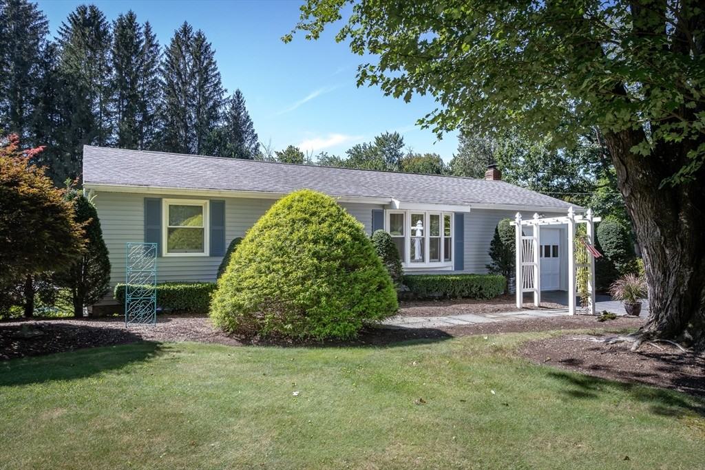 47 Fred Jackson Rd Unit 1 - Photo 2 of 30