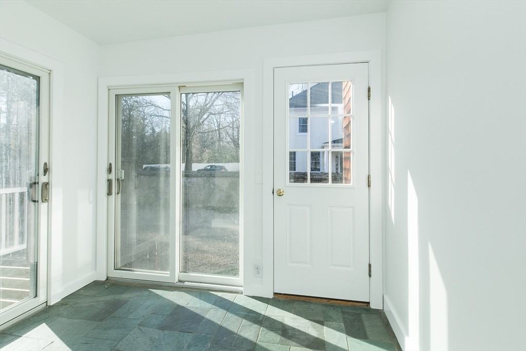 623 Hale St Apt 2 - Photo 3 of 19