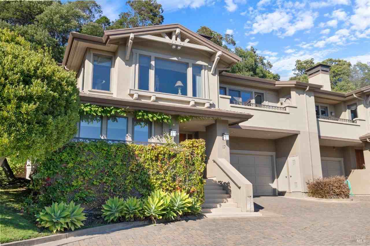 17 Seminary Cove Dr - Photo 2 of 50