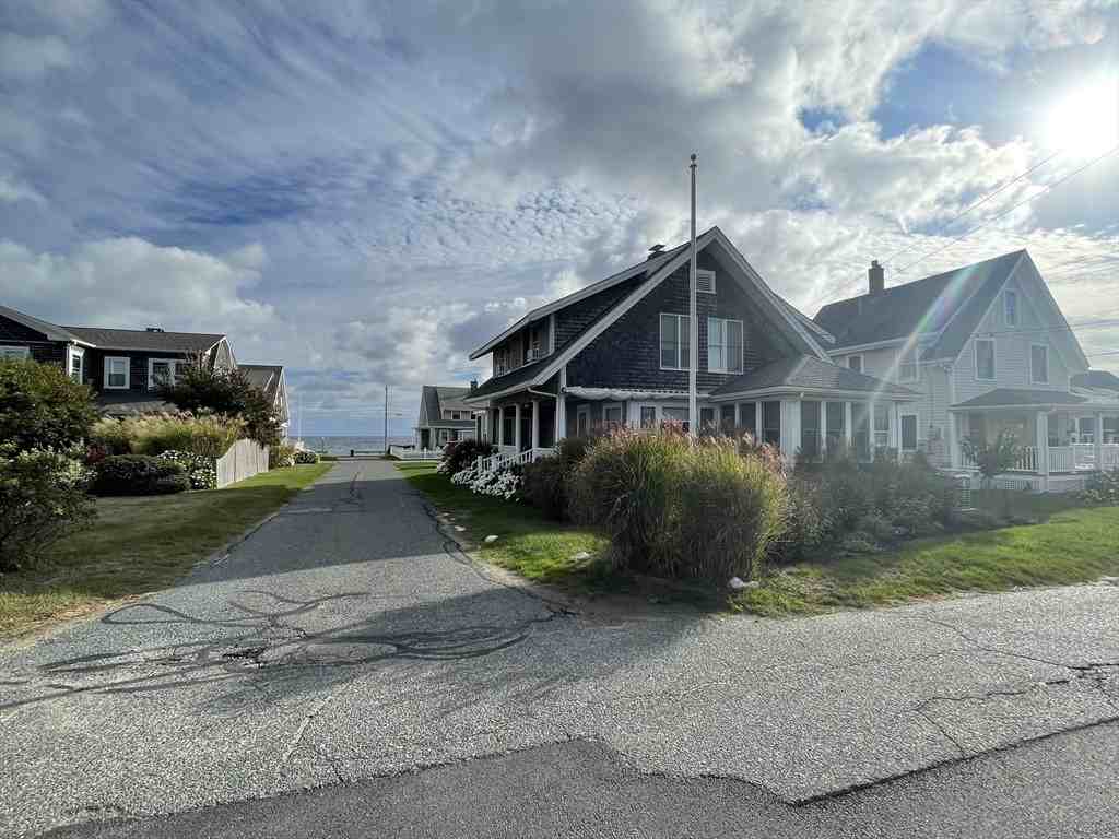 15 Puritan St - Photo 2 of 5