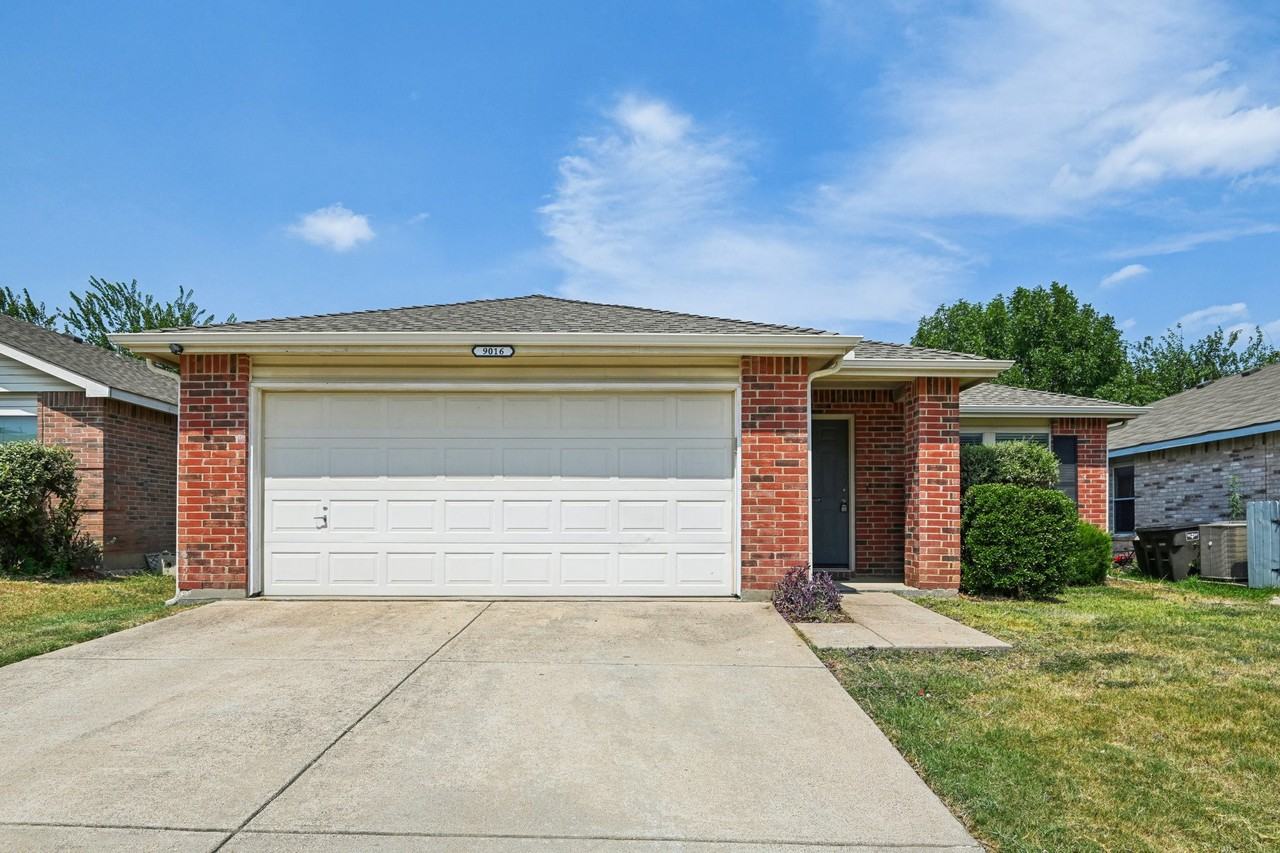 9016 Napa Valley Trl - Photo 2 of 32