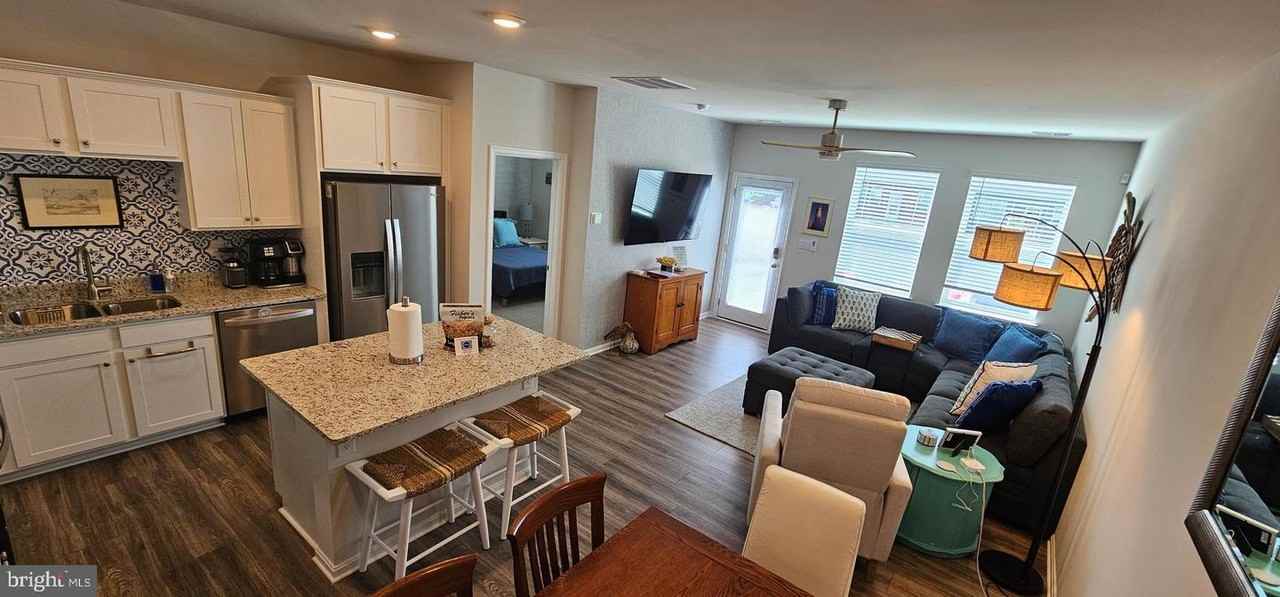 35014 Sunfish Ln - Photo 2 of 37