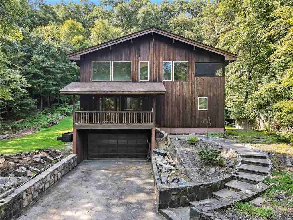 26 Main St - Photo 2 of 27