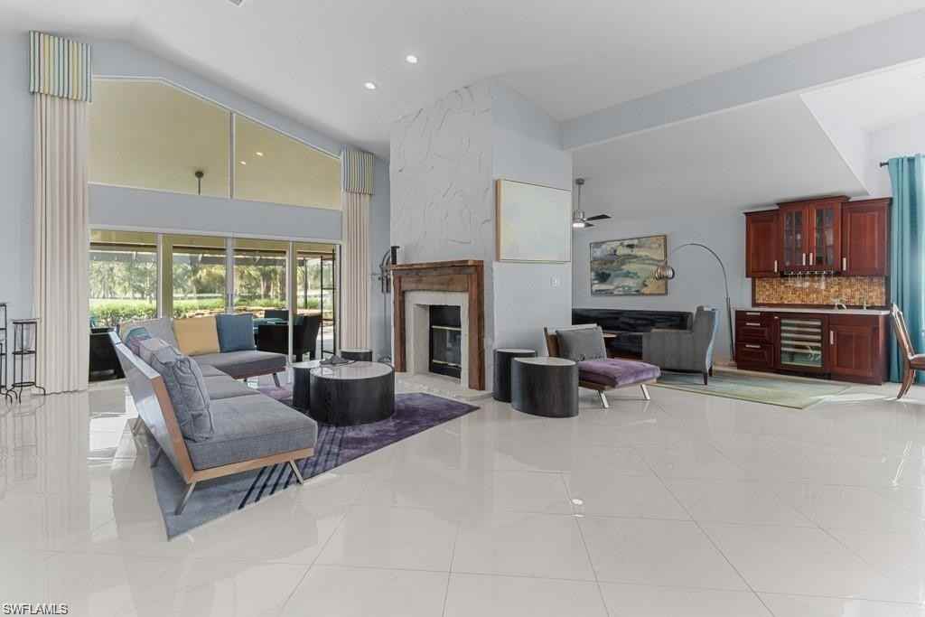 550 Cormorant Cv - Photo 2 of 34