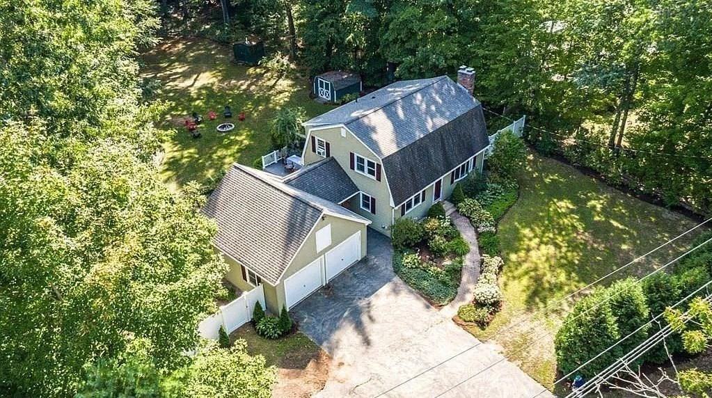 260 Loudville Rd - Photo 3 of 42