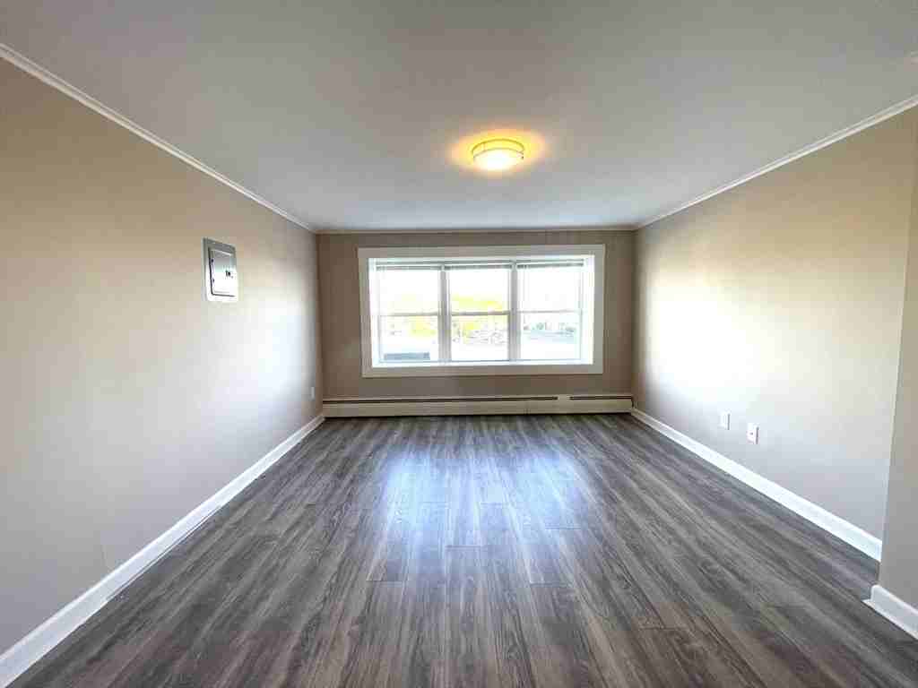 31 Western Ave Apt 20 - Photo 2 of 8