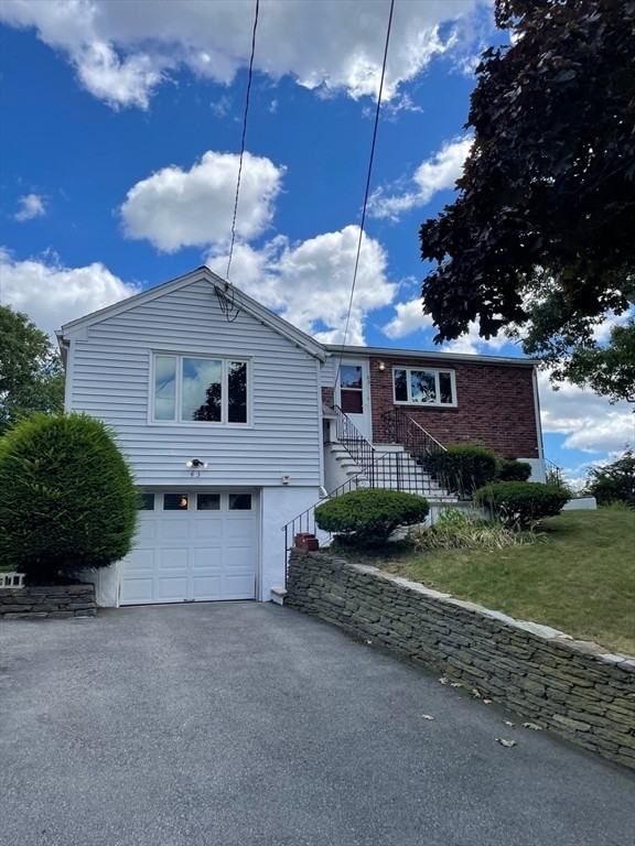 43 Columbia Rd - Photo 2 of 15