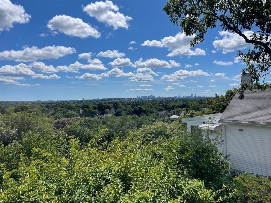 43 Columbia Rd - Photo 3 of 15