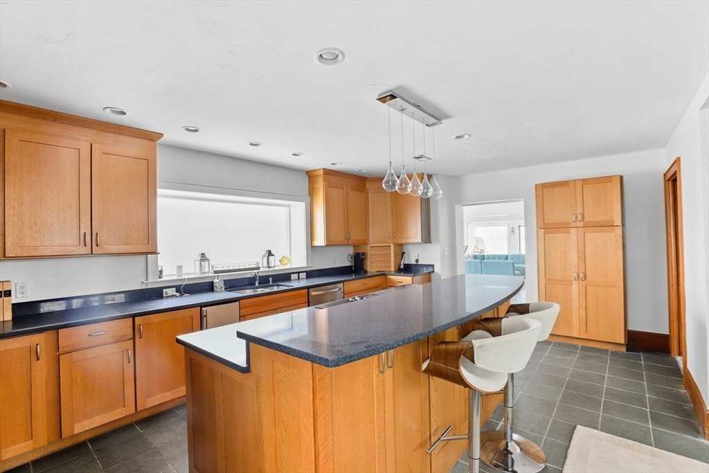 91 Surfside Rd - Photo 2 of 25