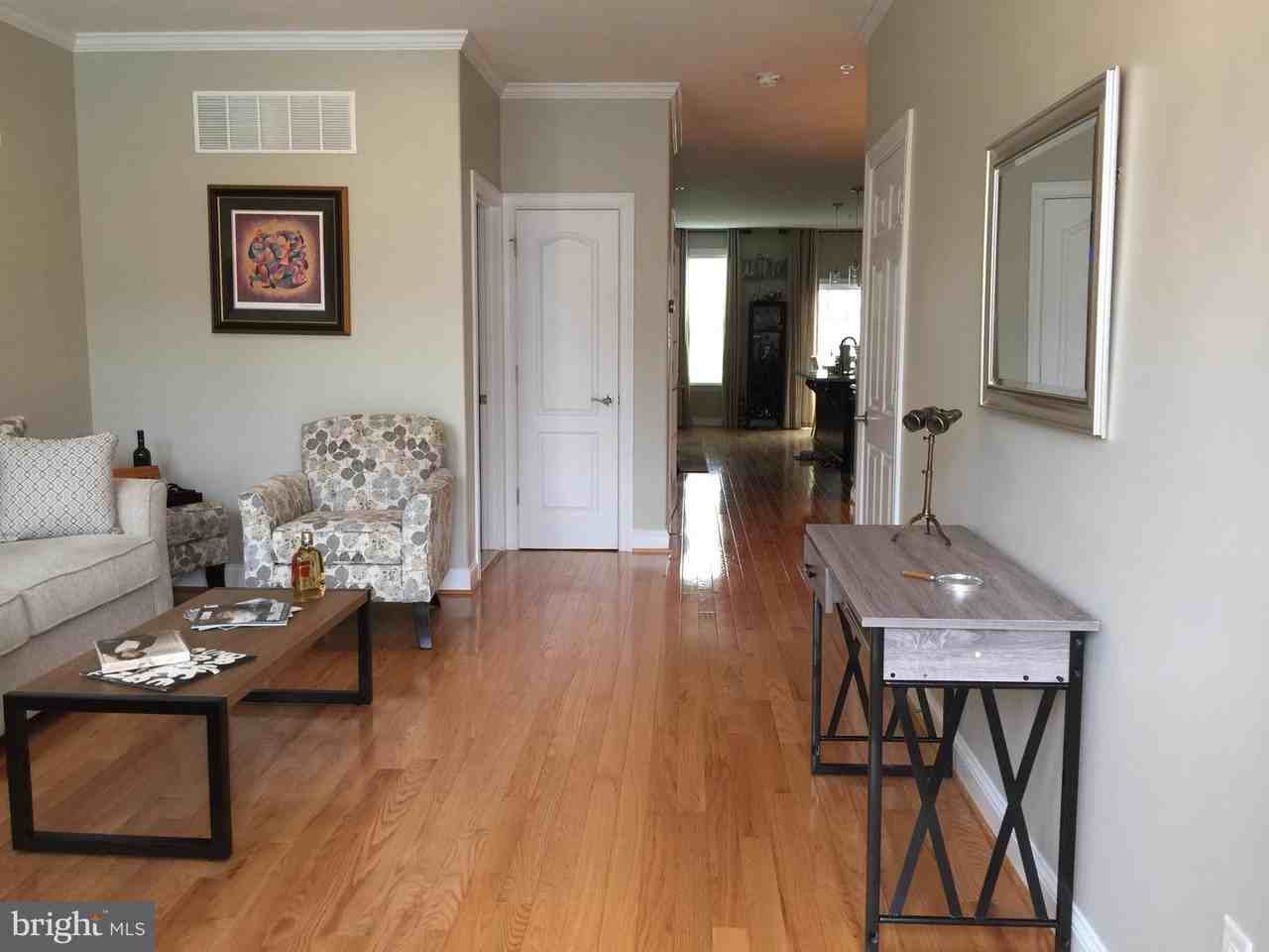 3255 Brookside Dr - Photo 3 of 38