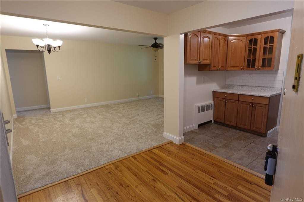 129-2 S Highland Ave Unit C4 - Photo 2 of 24