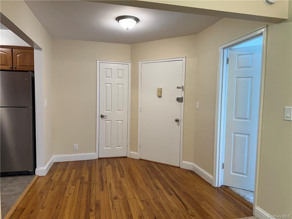 129-2 S Highland Ave Unit C4 - Photo 3 of 24