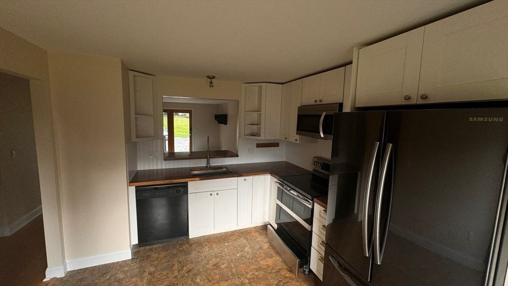 115 Providence Rd Unit 2 - Photo 3 of 12