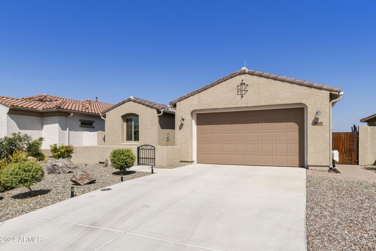 12030 E Amanda Rd - Photo 3 of 50