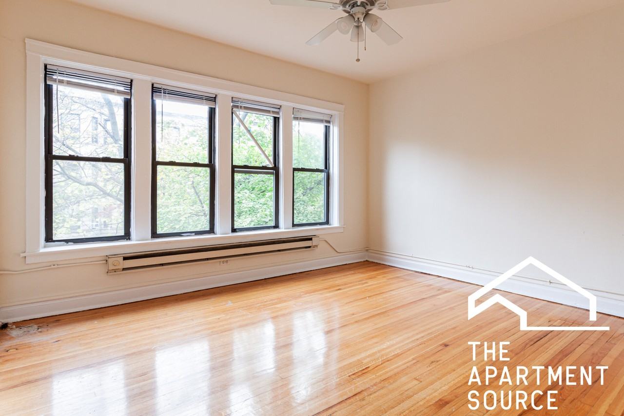 N Fremont St #E1 - Photo 5 of 11