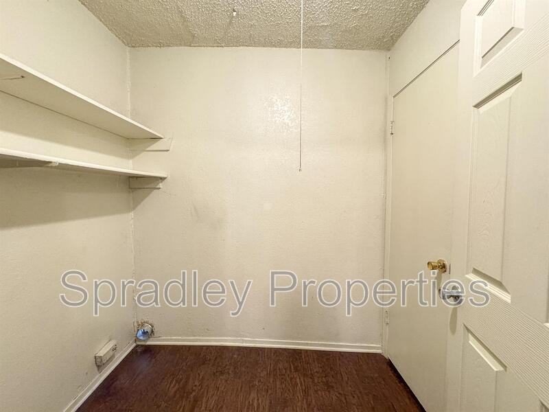 2024A S 15th St - Photo 5 of 9