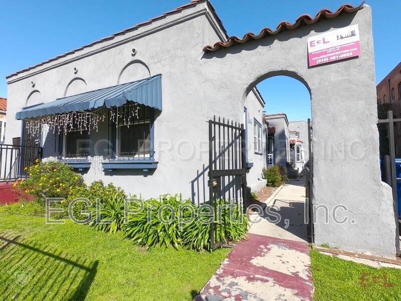 734 N Gramercy Pl - Photo 2 of 11