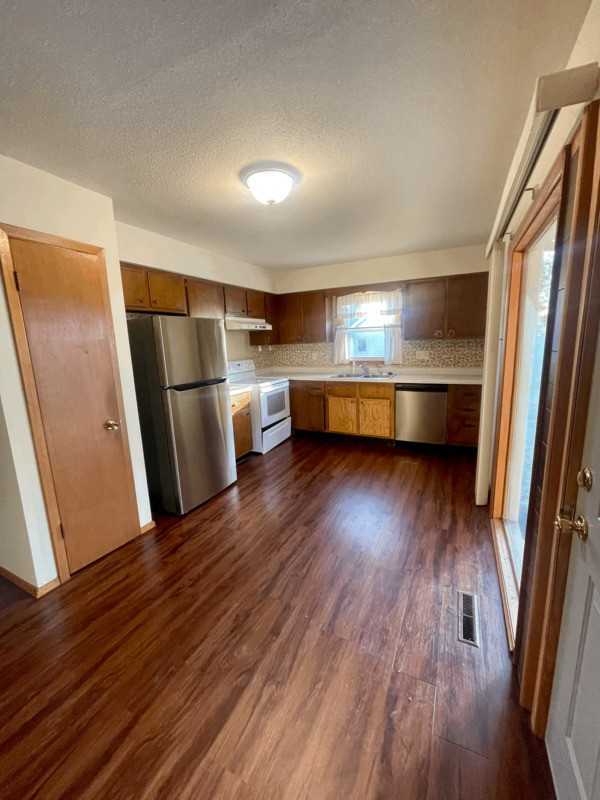 2717 O Ave Nw - Photo 4 of 23