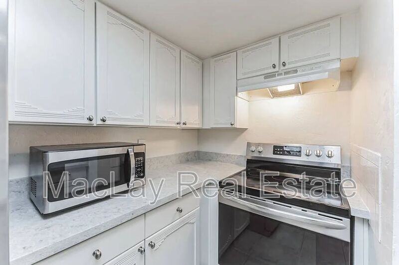 2935 N 68th St #109 - Photo 4 of 16