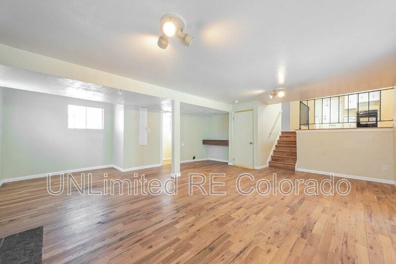 7413 S Albion St - Photo 3 of 18