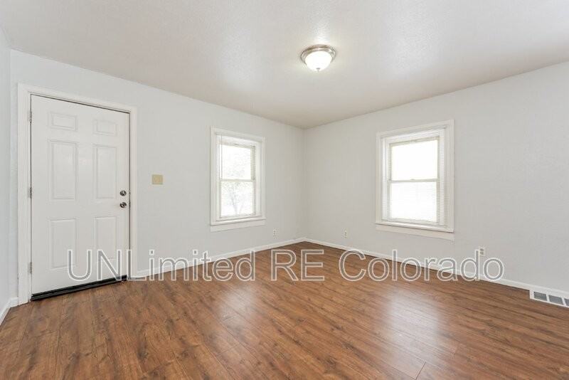 6601 Knox Ct #A - Photo 3 of 16