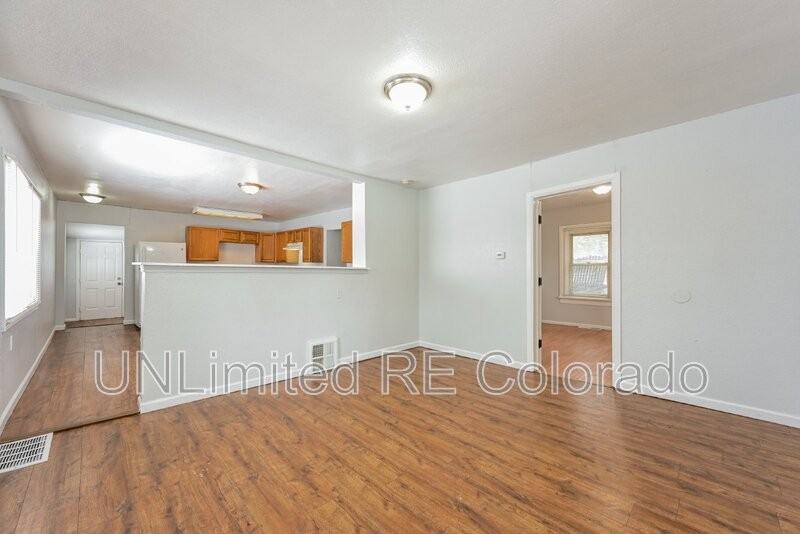 6601 Knox Ct #A - Photo 4 of 16